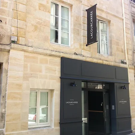 La Cour Carree Centre בורדו